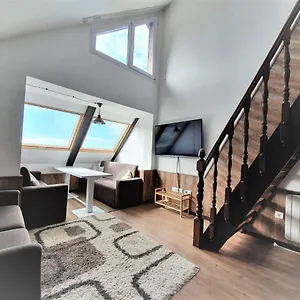 Miramar A Pie De Pista - ático Precioso Con Piscina Apartamento